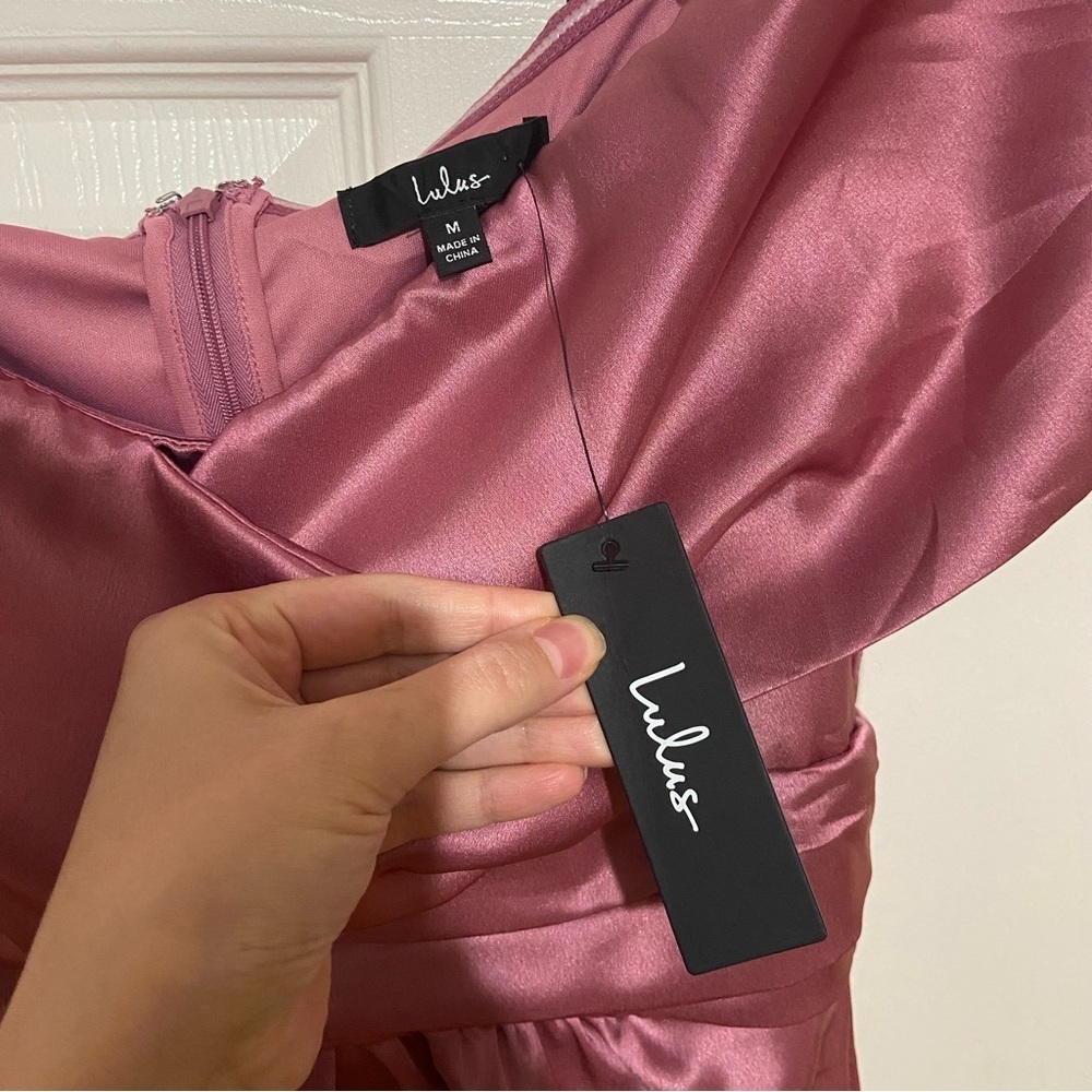 Lulu’s NWT Always Celebrating Mauve Pink Satin Off-the-Shoulder Mini Dress M - Picture 7 of 11